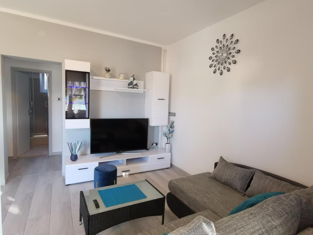 Apartman Rocan Върсар Екстериор снимка