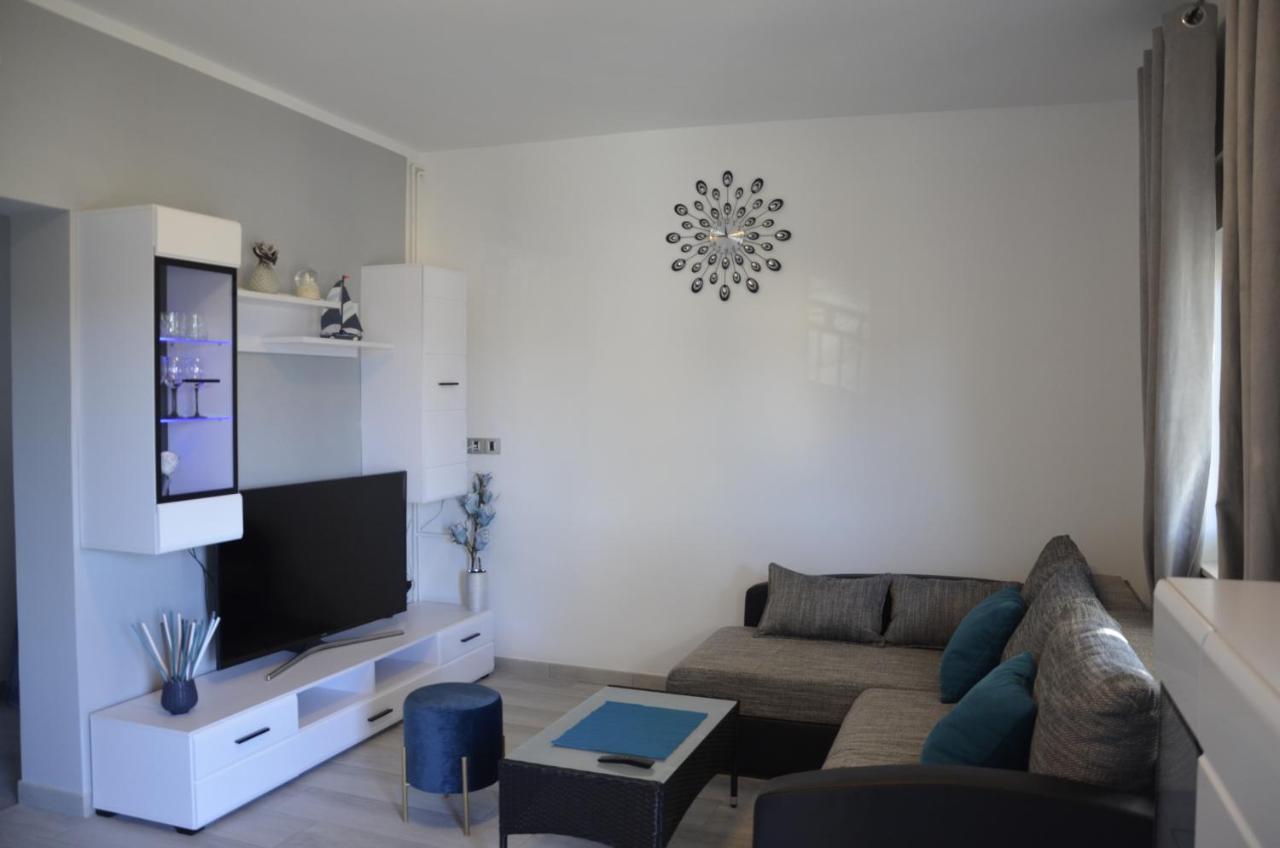 Apartman Rocan Върсар Екстериор снимка